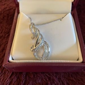 Helzberg necklace